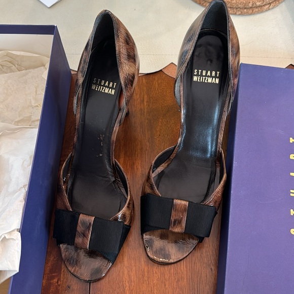 Stewart Weitzman paw print heels - Picture 2 of 5